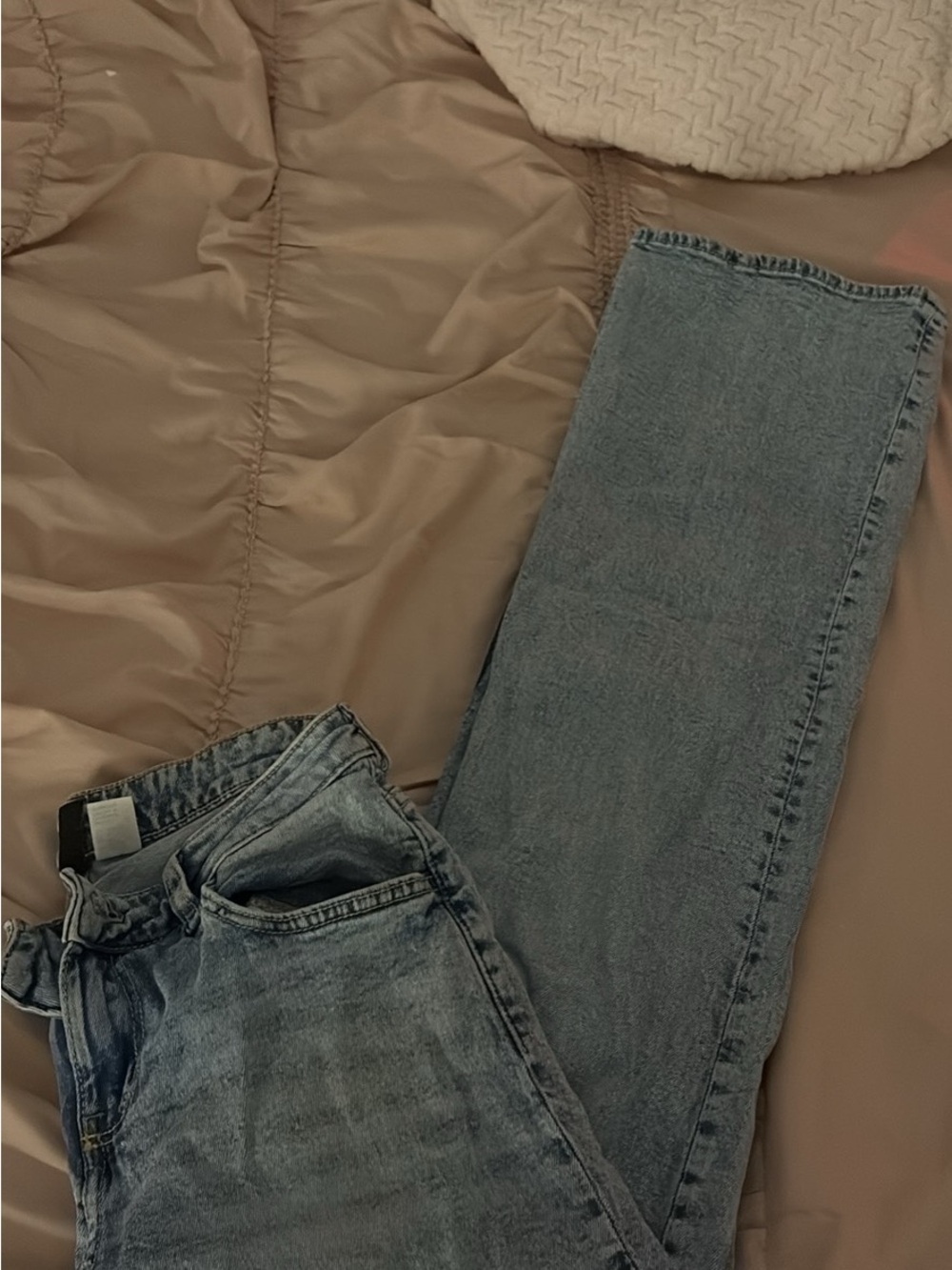 H&M Light Wash Straight-Leg Jeans